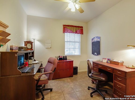 4th image of 2051 Heaton Hall Dr