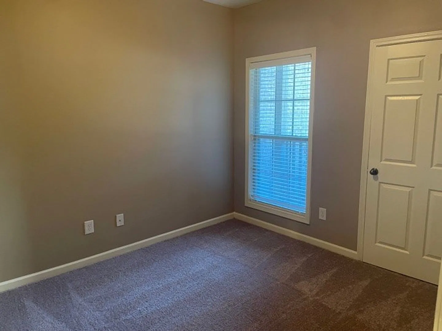 For Rent — Photo 2