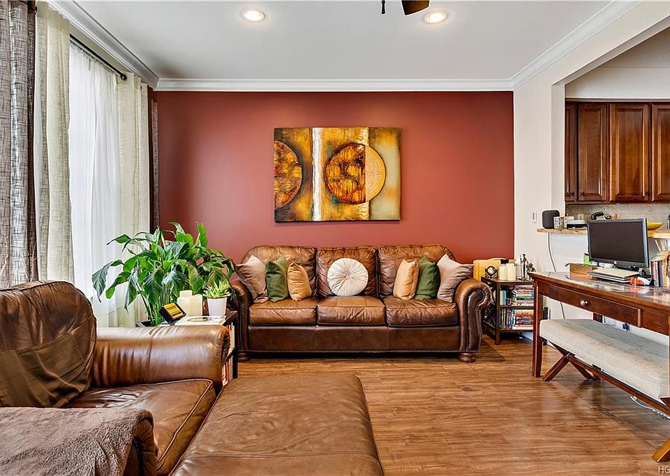 2nd image of 116 Admiral Ct