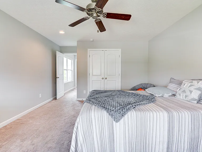 5589 Landgate Dr — Photo 21