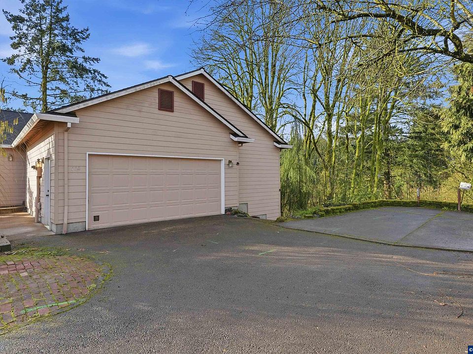 1st image of 112 Mellinger Pl