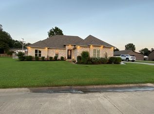 704 Bluebird Dr, Kennett, MO 63857