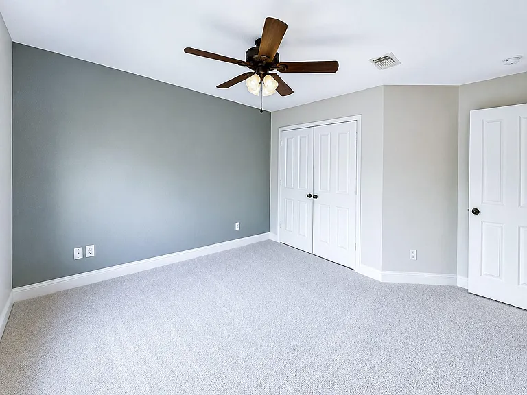 18 Doeskin Pl — Photo 40