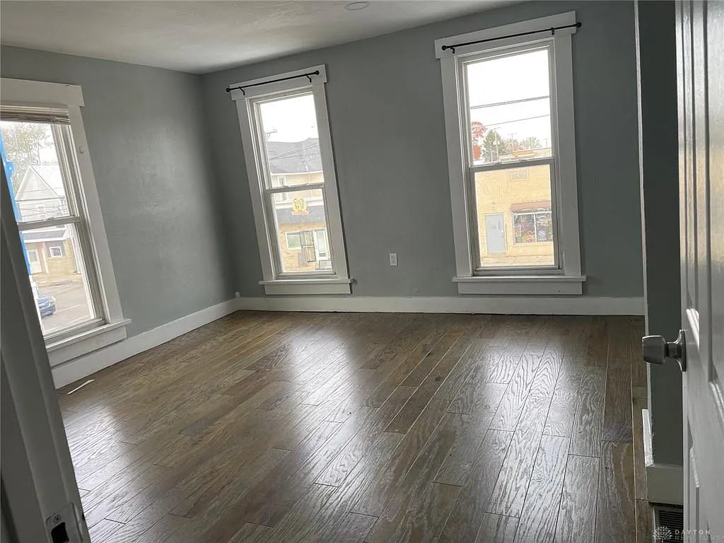 3 bed, 1.0 bath, 2240 sqft, $1,200 — Photo 1