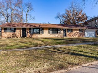 209 Flintridge Dr, Rockford, IL 61107