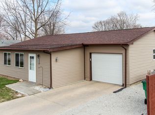 1511 Lafayette Ave, Lebanon, IN 46052