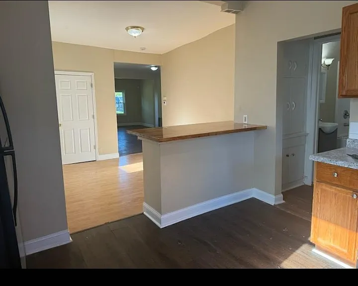 1332 Indiana Ave — Photo 6