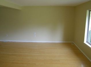 3 Alpine Ct, Hillsborough, NJ 08844