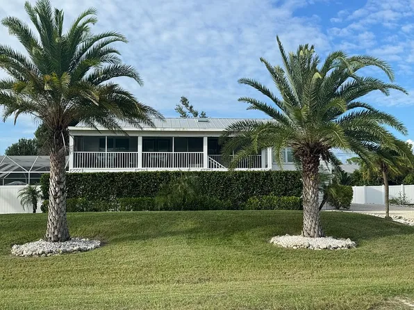 5866 Tahiti Dr, Bokeelia, FL 33922
