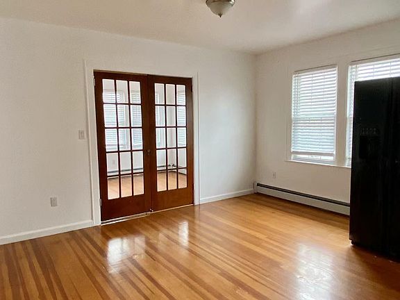 2nd image of 15414 20th Ave #2