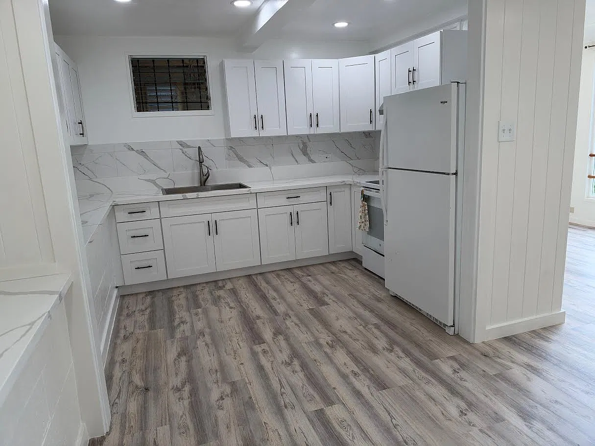 1912 Skyline Dr — Photo 1