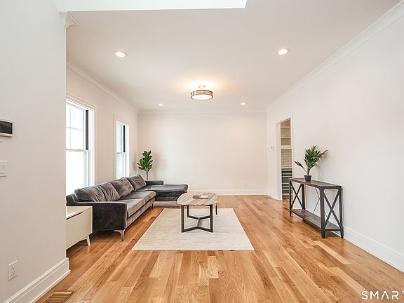 2nd image of 70 Meadow Ridge Road