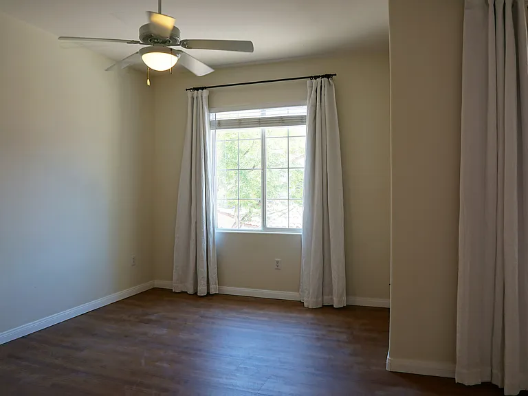 1816 Pintura Cir W — Photo 25