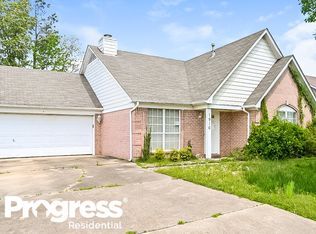 1916 Thomas St, Horn Lake, MS 38637