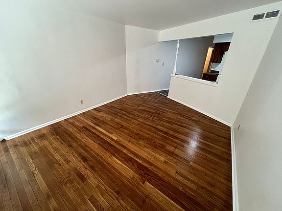 2nd image of 1200 E Singer Cres #62