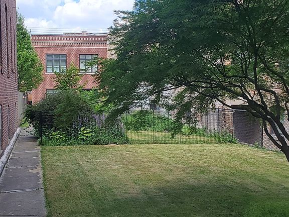 2nd image of 1418 N Kedzie Ave