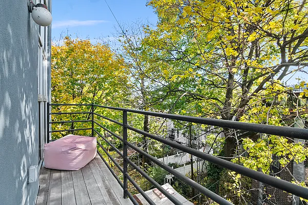 Sold by Corcoran | media 7