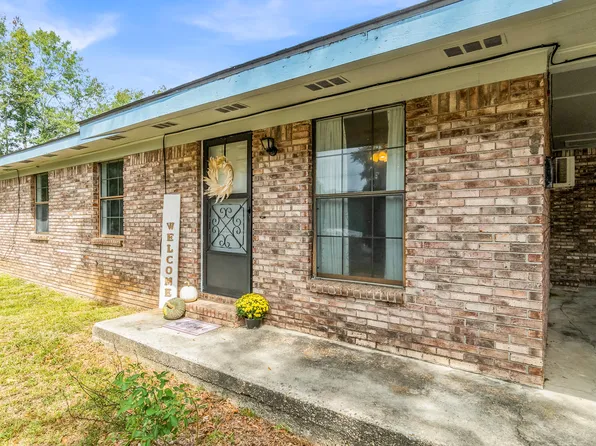 606 7th Ave, Lumberton, MS 39455