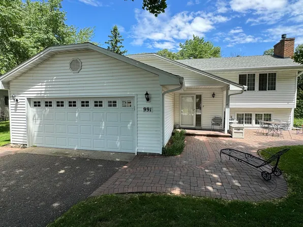 991 121st Ln NW, Coon Rapids, MN 55448