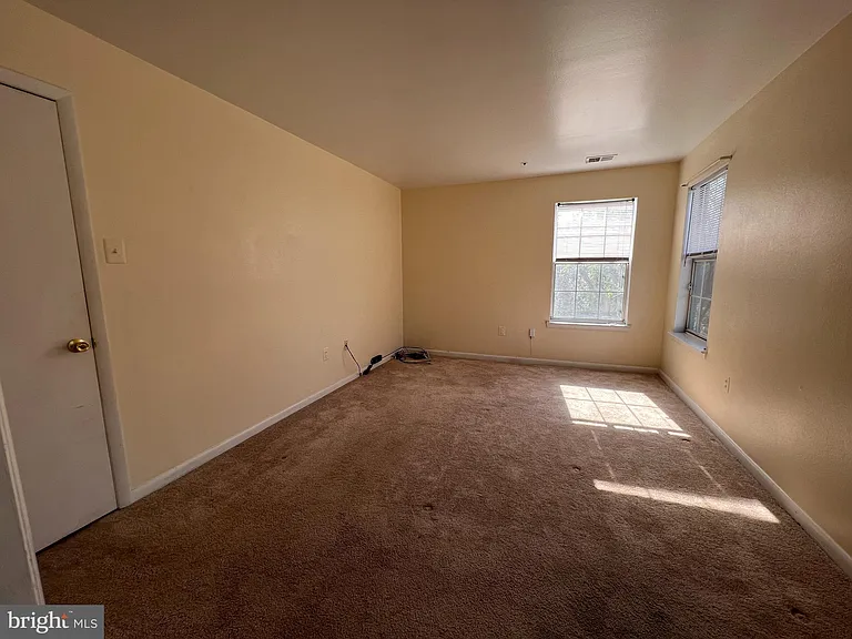 8720 Grasmere Ct #8720 — Photo 16