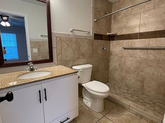 5th image of 191 Leeswood Cir