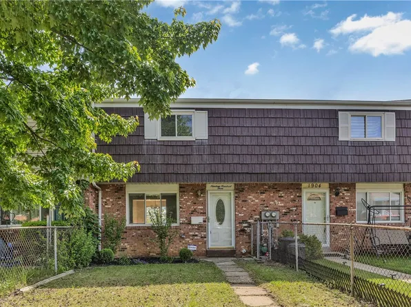 1903 Anna Ave, West Mifflin, PA 15122