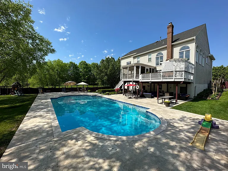 21922 Hyde Park Dr — Photo 46