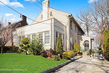 63 Forest Avenue 