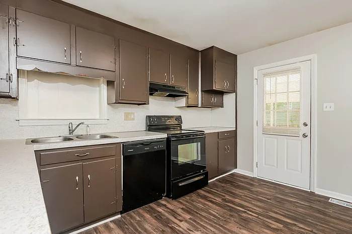 107 Cannon Ave — Photo 7