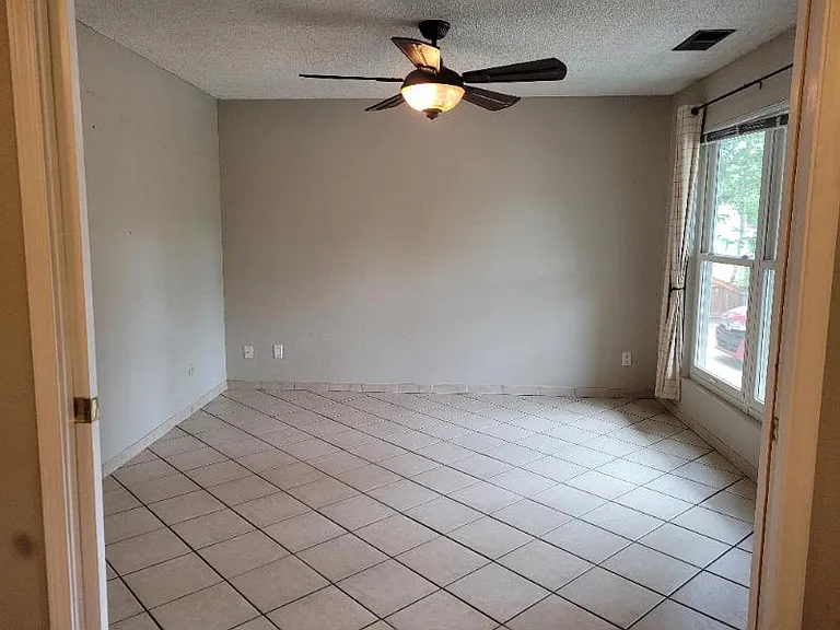 1601 N Owl Rd — Photo 17