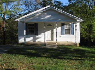 14 Archer St, Granite Falls, NC 28630