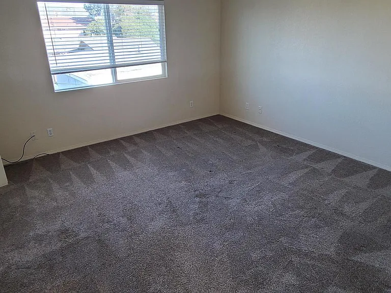 2117 Seaview Ave — Photo 10