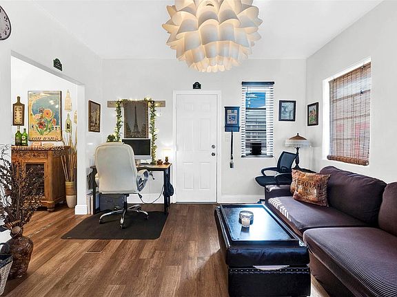3rd image of 1225 Euclid Ave APT 3