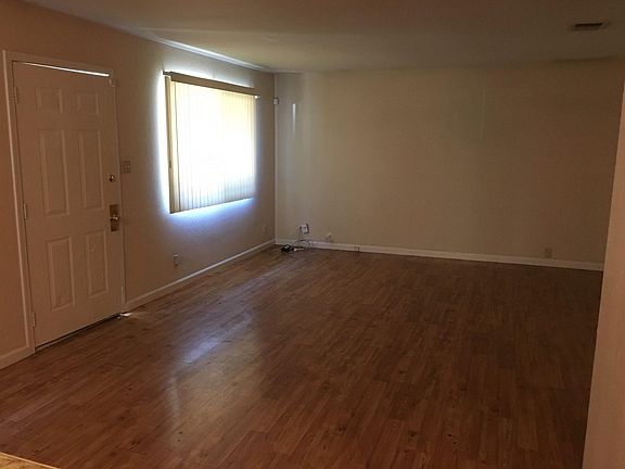 3rd image of 2213 Peppertree Way APT 1