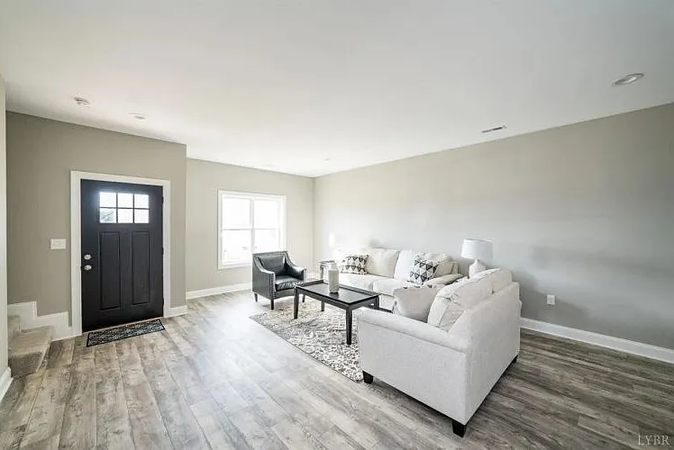 68 Emanuel Ct — Photo 6
