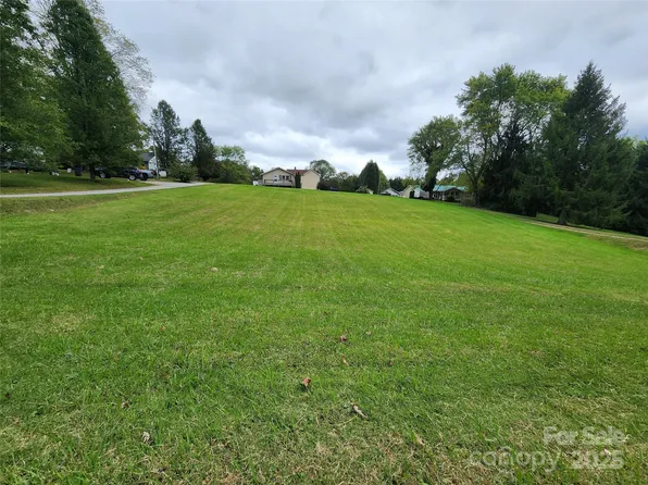 Morgan Rd, Candler, NC 28715