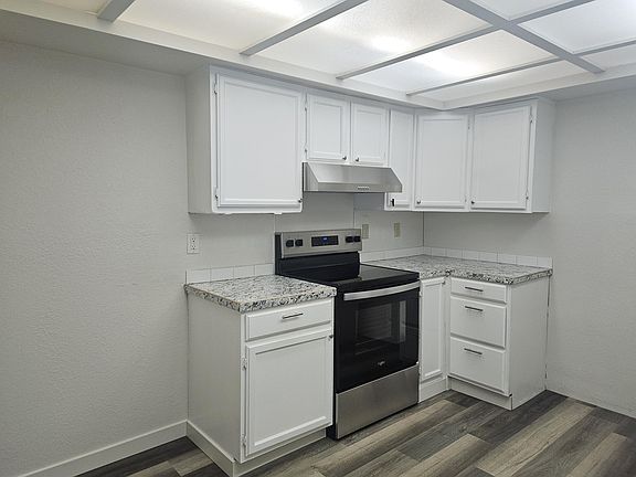 4th image of 15815 Timberline Ln