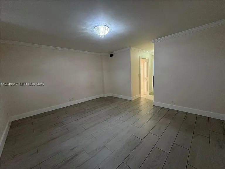 900 NE 12th Ave #703 — Photo 9