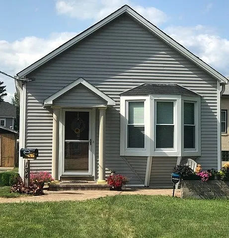 134 Prairie Ave photo 1