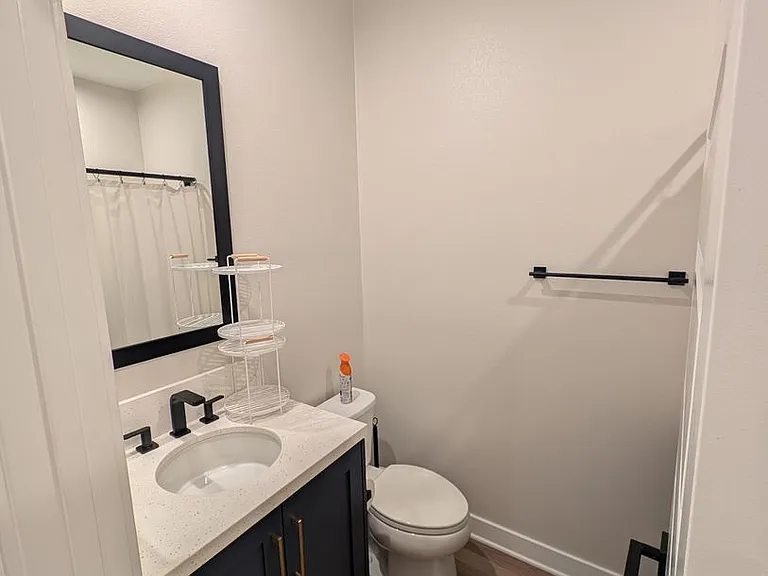1202 W Cara Dr — Photo 14
