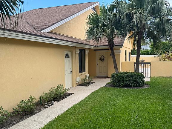 2nd image of 125 Beach Summit Court