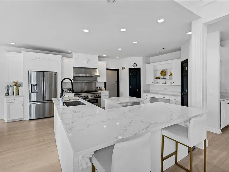 4206 Royal Fox Dr — Photo 25