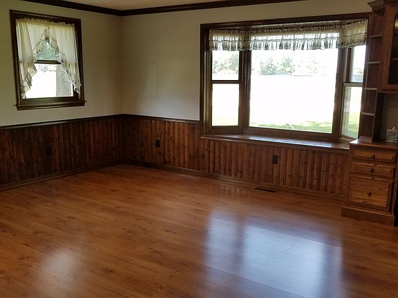 Dining room bay window