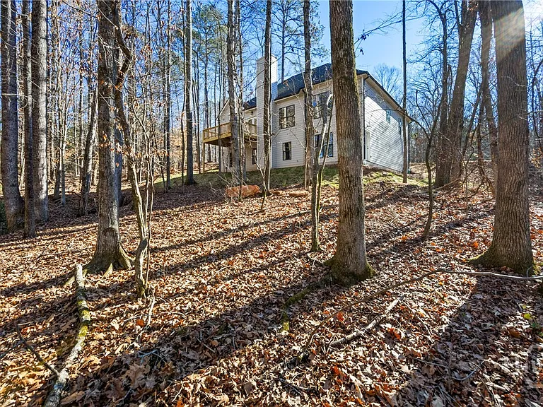 360 Ansley Dr — Photo 38