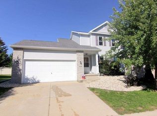 1446 Bellflower Ln, Madison, WI 53719