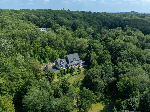 29 Secret Mountain Trail, Canton, CT 06019
