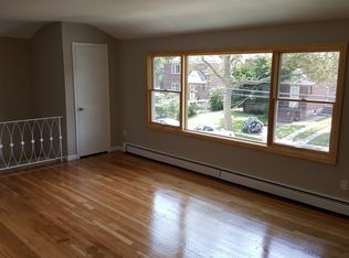 4023 208th St, Bayside, NY 11361