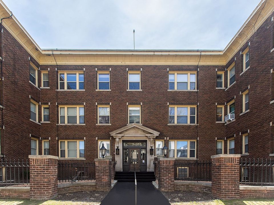 1st image of 1435 W 31st St APT 304