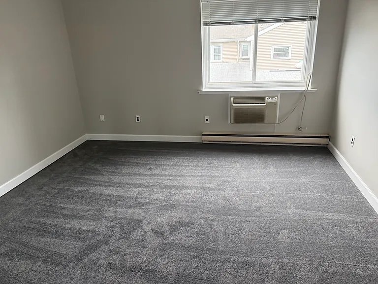 12 Tuttle St #2D — Photo 12