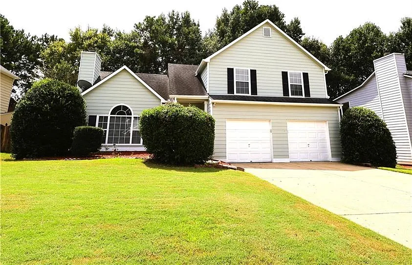 3044 Lake Park Trl